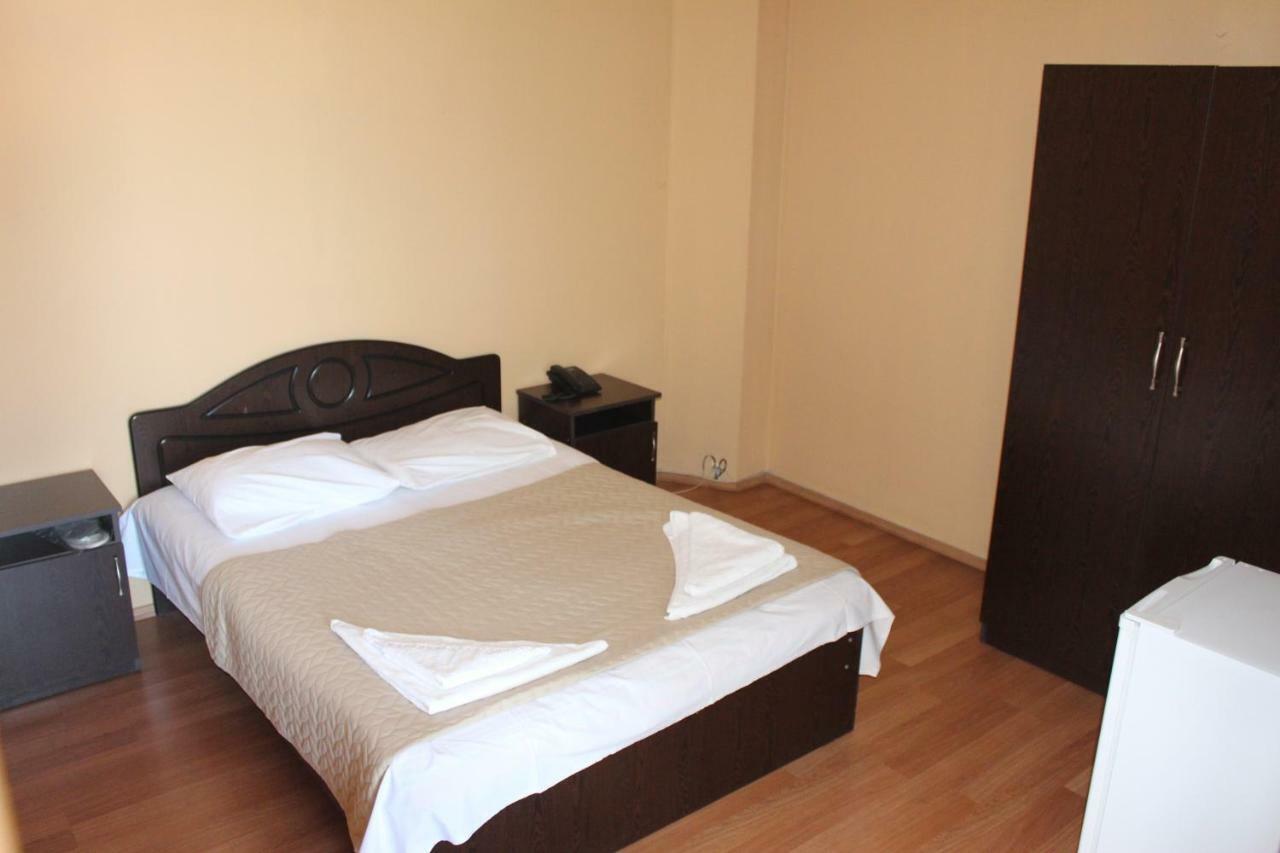 Eleganti Hotel Batumi Exterior foto
